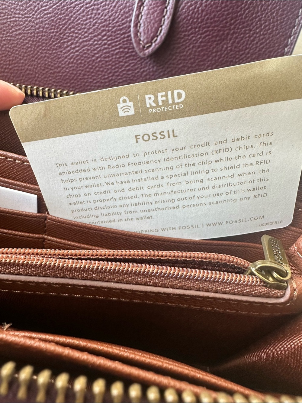 Fossil Women’s Raisin Pebbled Leather Satchel and Wallet Set - Picture 7 of 8